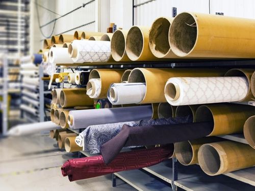Nieuwe premier beëdigd, belooft grote hervormingen